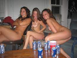 How did we suck at Strip Poker? Porno Fotos - EPORNER