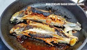 3 ekor ikan cencaru ( dibelah bahagian atas ) 1 peket pes tomyam adabi; Resepi Ikan Cencaru Bakar Sumbat Sambal Mrsliez Com