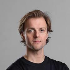 Et af mine projekter i 2022 var at arbejde på en dokumentarfilm om Yaqoub Ali,  hans tid i det danske ekstremistiske miljø og hans vej ud af det.  'Hjernevaskeren', som den hedder,