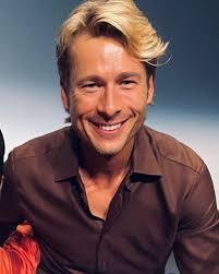 [Discussion] #GlenPowell has gone blonde for a new movie role! ⭐️ Do you  think it could be #BoosterGold related? Follow @HeroicHollywood for more :  r/DCU_