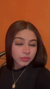 Liz Rouse's Instagram, Twitter & Facebook