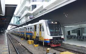 Setelah mengalami beberapa perkembangan, stasiun medan saat ini telah menjadi salah satu stasiun besar modern di. Perjalanan Kereta Api Sri Bilah Putri Deli Dan Siantar Ekspres Dibatalkan Medan Analisadaily Com