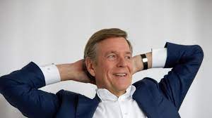 He is a writer and director, known for heute journal (1978), in search of a perfect world (2018). 2nks6nfpka6yxm