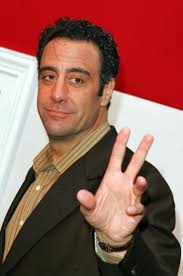 Brad Garrett talks about 'Raymond,' White Castle and his return to  Cleveland
