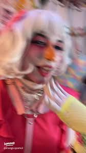 Glamrock Chica's Playful Taunt: A FNAF Adventure