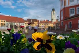 Vor distruge ceea ce a mai rămas. Cum Va Fi Vremea In Luna Mai Ce Spun Meteorologii Ora De Sibiu