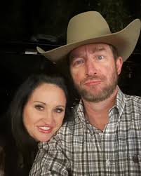 I think she kinda loves me! Side stage waiting, you find things to do, like  silly pictures while waiting your turn to play. #blessedman #thankyoujesus  #bestlife