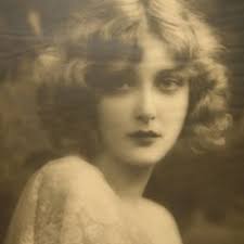 Listen to playlists featuring Rashid Behbudov