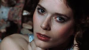 Emmanuelle L'Antivierge