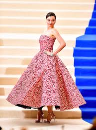 The Most Stunning Looks From The Met Gala Gala Fashion Colorful Fashion Japanese Fashion Designers
