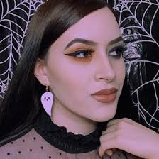 Esmeralda Solis (esmeysolis5)