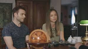 A mi kis falunk törhetetlen sikere mellett a drága örökösök is igencsak magas számokat tud produkálni, a legújabb szériájuk pedig ugyanebben a bohókás hangnemben született meg. Keresztanyu Season 1 Episode 3