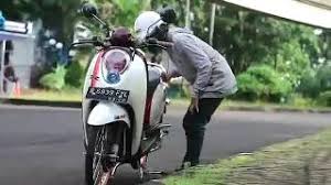 Scopri ricette, idee per la casa, consigli di stile e altre idee da provare. Modifikasi Scoopy 2012 R17 Thailook Youtube