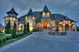 40 Modern Castle Homes Exterior Landscaping In 2020 Castle House Mansions Luxury Modern Castle