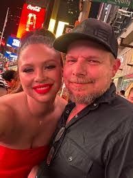 Amanda Gene's Instagram, Twitter & Facebook