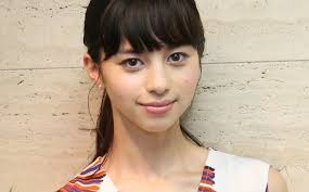 Her mother is japanese and her father is british. ä¸­æ¡ã‚ã‚„ã¿ã¯ãƒãƒ¼ãƒ•ã§ã‚ã åã¯ãƒãƒ¼ãƒªãƒ³ ç†±æ„›ä¸­ã®å½¼æ°ã¯æ± æ¾å£®äº® ã‚³ã‚³ãƒ­ã‚¸ãƒ£ãƒ¼ãƒŠãƒ«