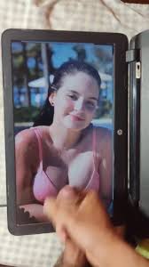 Sophia valverde cum tribute - Videoclipuri și poze porno - EroMe