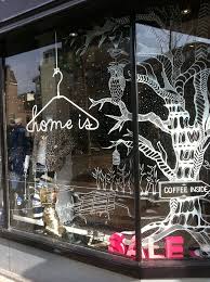 Pin Von Lauren Ermish Auf Shop Windows Laden Schaufenster Fenster Kunst Schaufenster Displays