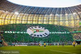 The club was founded in 1945 by people expelled from lwów. Glod Europy W Gdansku Brawo Lechia Niech W Pucharach Graja Ci Dla Ktorych Sa One Swietem Pilka Nozna Sport Pl