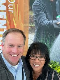 Margo Gray's Instagram, Twitter & Facebook