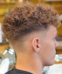 Romantic Looks Men With Curly Hair Can Try To Impress His Date Curly Hair Men Men Haircut Curly Hair Curly Hair Styles