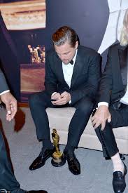 Leonardo DiCaprio celebrates Oscars 2016 Best Actor award for The Revenant  | Daily Mail Online