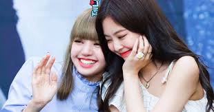 That's why they are always close to each other. 5 Touching Moments When Blackpink S Jennie And Lisa Took Care Of Each Other And It S Proof They Re Totally Bffs Koreaboo