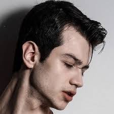 Derek Castle's Instagram, Twitter & Facebook