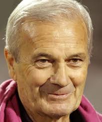 Gigi Simoni. L'esperienza ha le spalle larghe