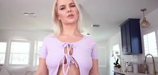 Stepson Getting Sucked By His Hot And Horny Stepmom Slimthick Vic