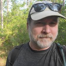 What is the average mpg for a 351m engine?