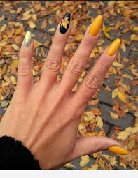 Fall Nail Art Style Fall Leaves Nail Art Classy Nails Fall Nail Art Designs
