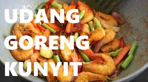 Siapkan baskom sedang, masukkan udang yag sudha dikupas, bumbu yang dihaluskan, telur, dan. Resepi Udang Goreng Kunyit Sedap Senang Dan Cepat Youtube