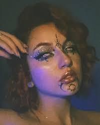 it's not the kiss it's the mouth . . . . . #makeupartist #glow #glitter  #gloss #makeup