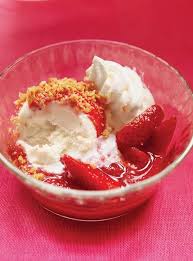 Sundae Tarte Aux Fraises Ricardo Recipe Sundae Recipes Strawberry Pie Food