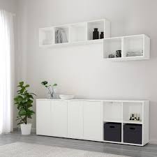 Eket Schrankkombination Fusse Weiss Ikea Osterreich In 2020 Aufbewahrung Wohnzimmer Haus Ikea