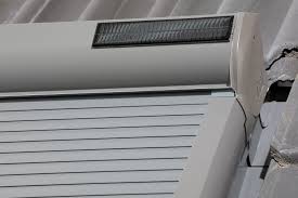 Moderne fenster und fensterbank in schönem anthrazit. Dachfenster Rollladen Fur Alle Dachfenster Heim Haus