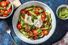 Italienische Pasta Bowl Mit Burrata Rezept Hellofresh Rezept Italienische Pasta Antipasti Gemuse Schnelles Gesundes Abendessen