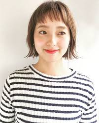 オン眉 ショート ボブ48選 大人女子のための失敗しないトレンドヘア folk 眉上バング オン眉 ボブ