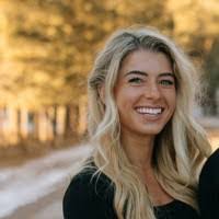 Laura Weakley's Instagram, Twitter & Facebook