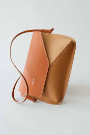 The use of bags predates recorded history, with the earliest bags being no more than lengths of animal skin, cotton, or woven plant fibers. Womens Bags Online Ethical Fashion Skfk