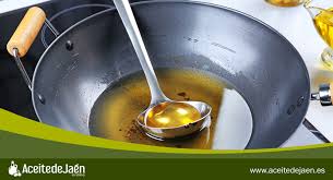 Aquí te enseñamos a freír con aceite de oliva de forma correcta. Freir Con Aceite De Oliva Virgen Extra