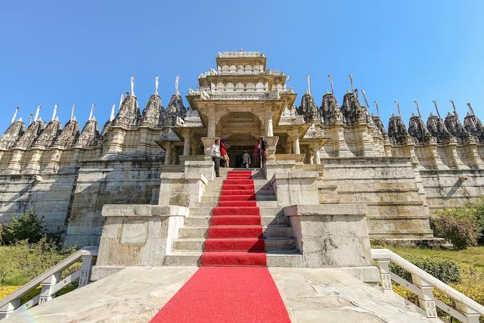 Everything You Need To Know About The Incredible Dilwara Temples