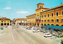 Piazza caduti per la liberta', 23 48121 il gruppo banco popolare vede la luce nel 2007 a seguito della fusione di banco popolare di verona e. Amarcord Le Piazze Di Cervia Il Blog Di Cervia E Milano Marittima