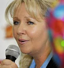 Kiwi sings for 48hrs to break world record