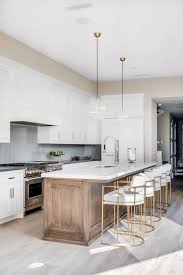 Kitchen Kitchen Island Features Face Framed Cabinets In Rift White Oak And White Perimeter Cabinets White K In 2020 Transitional House White Oak Kitchen Kitchen Design