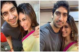 Mouni Roy Shares Cosy Pictures With Best Boy Friend Ayan Mukerji During Brahmastra Press Conference In Varanasi India Com She will soon be seen in ayan mukerji's. mouni roy shares cosy pictures with