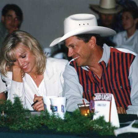 Join us in wishing George and Norma a very Happy Anniversary! ❤️