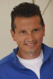 Krajíček, born 6 december 1971) is a dutch former professional tennis player.in 1996 he won the men's singles title at wimbledon and is the only dutch player to have won a grand slam tournament. Richard Krajicek Wikipedia