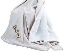 This blanket reminds me of an oversized, warm cable knit sweater. Sweater Knit Plush Sherpa Lining Fleece Comfort Throw Blanket Hansonellis Com